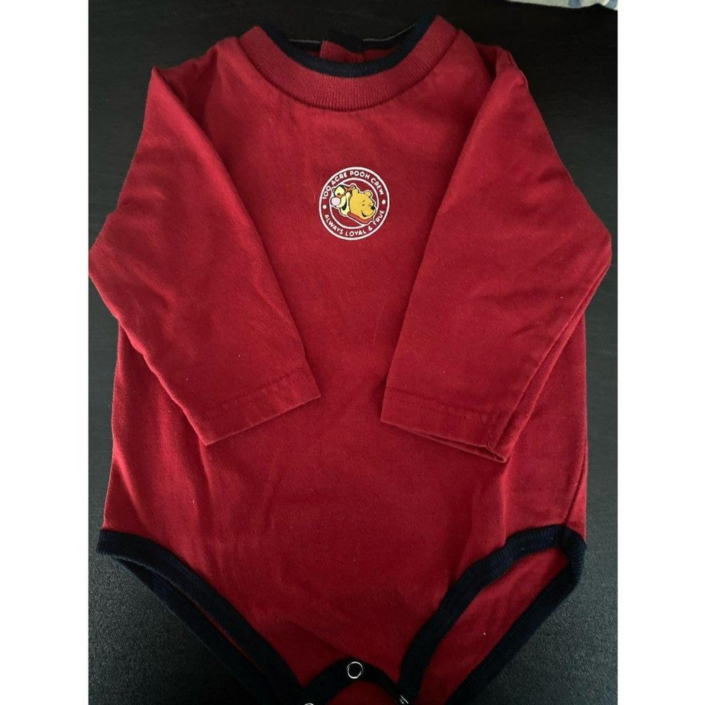 ☀️Vintage Winnie the Pooh Onesie